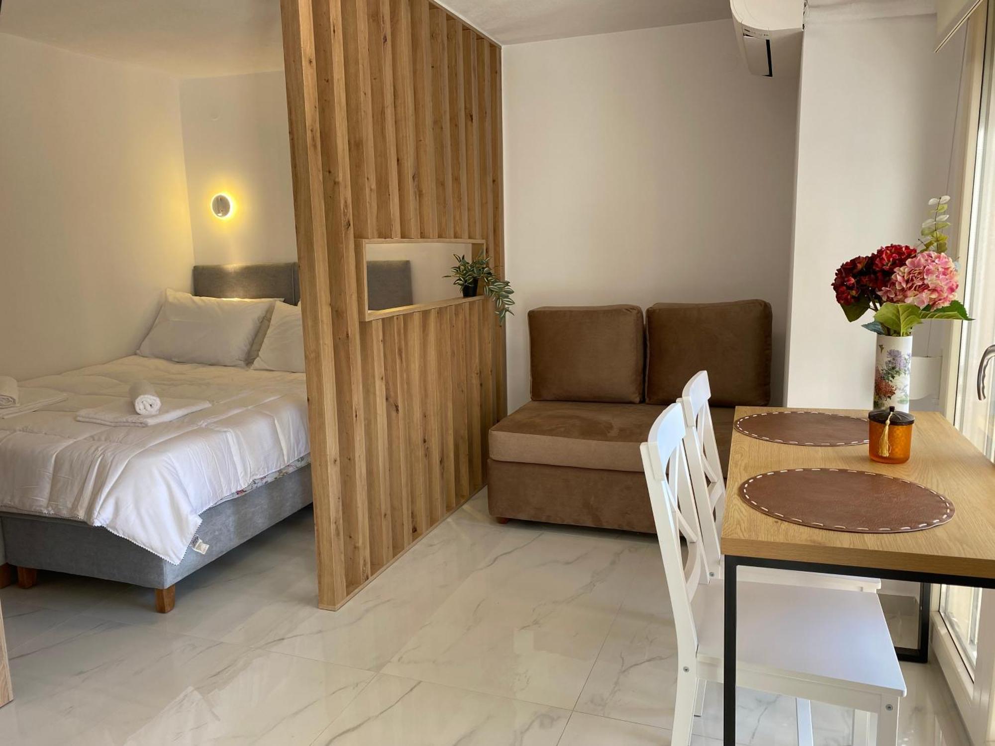 White Apartment Kavala Exterior foto